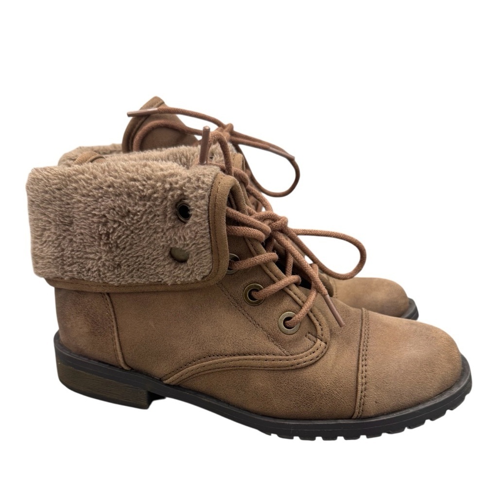 Self Esteem Tan Lace-Up Faux Fur Ankle Trim Boots Size 7